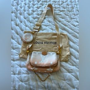 Louis Vuitton Multi Pochette Accessoires By The Pool Monogram Giant
